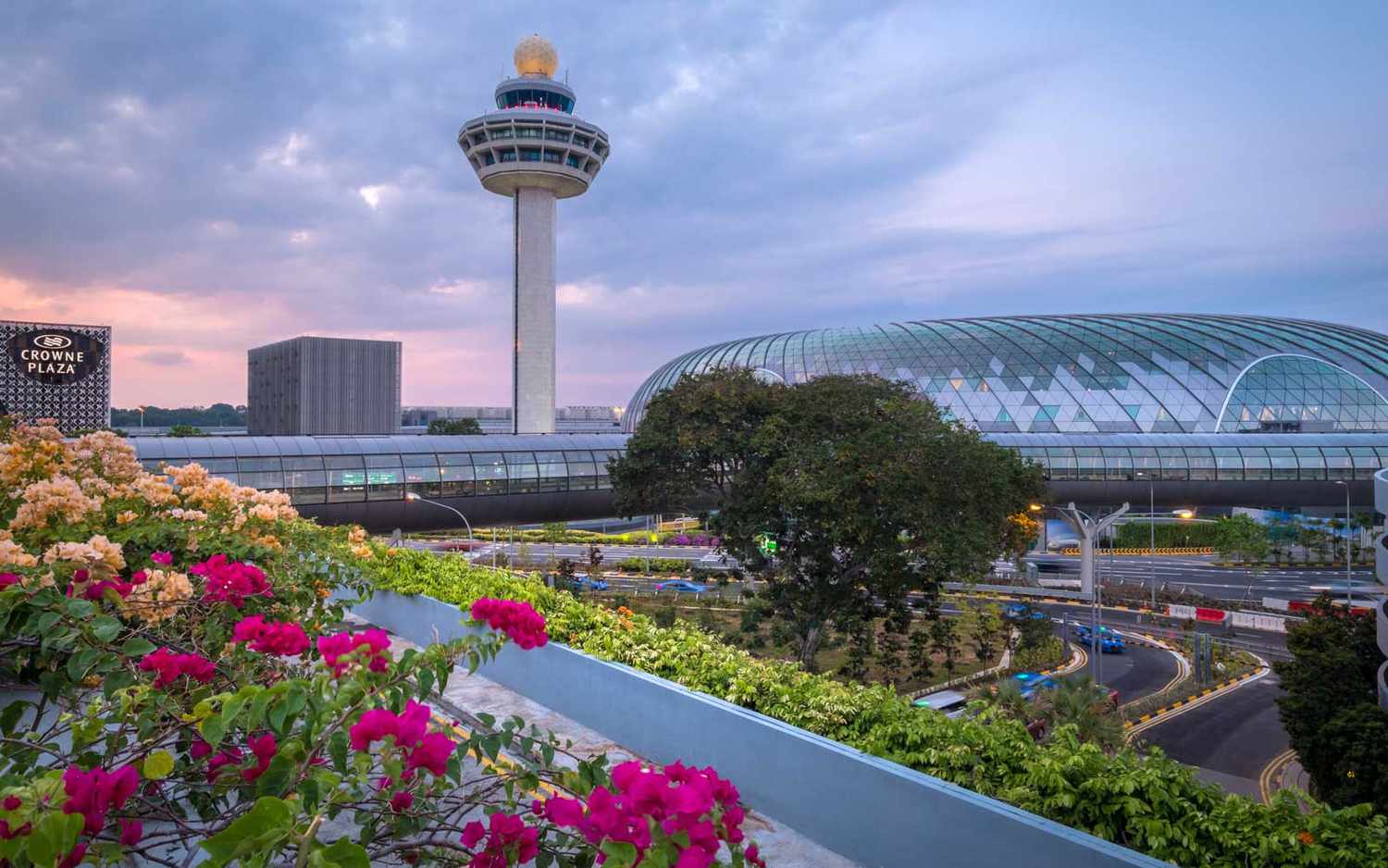 singapore-changi-airport-BESTPORT0319-5343e21f21ef4a4c8902ae2acd651689